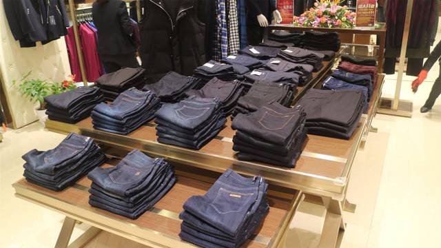 萧山新开品牌工厂店 男装1折起，新款秒杀仅10元！